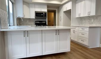 909 S Lake Summit Dr, Anaheim, CA 92807