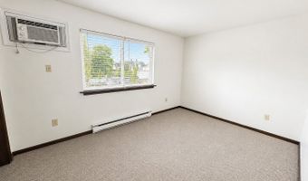34 James St A, Danbury, CT 06810