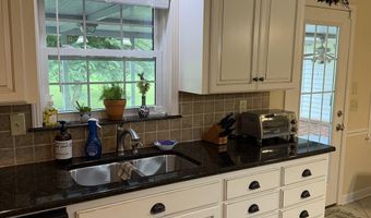 154 Perry Ln, Atmore, AL 36502