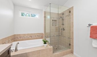 1202 Mission Verde Dr, Camarillo, CA 93012