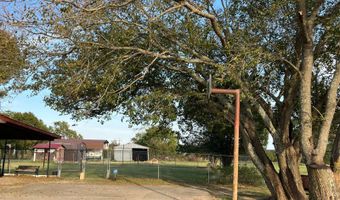 2452 S Carr Pen Rd, Atoka, OK 74525