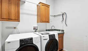202 SUNRISE BLUFFS Dr, Belen, NM 87002