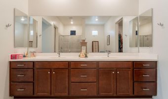 4044 E DAWSON Dr E, Chandler, AZ 85249