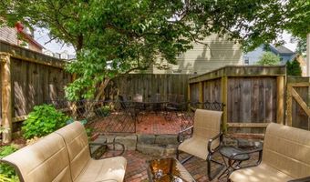 26 Thames St, Newport, RI 02840