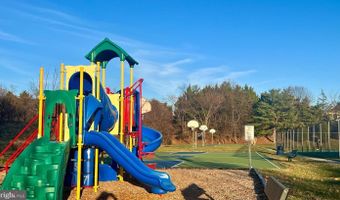 6008 BINGLEY Rd, Alexandria, VA 22315