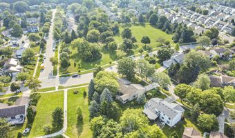 572 Trego Cir, Ann Arbor, MI 48103
