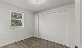 630 W Cross St, Austin, IN 47102