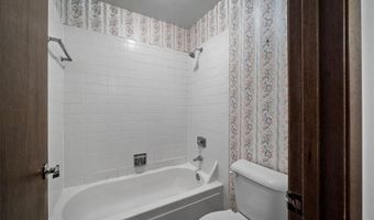 148 Cumberland Park Ct E, Ballwin, MO 63011