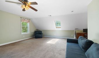 7 Woodlawn Rd, Raymond, NH 03077