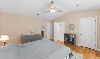 1196 Charles St 6, North Providence, RI 02904