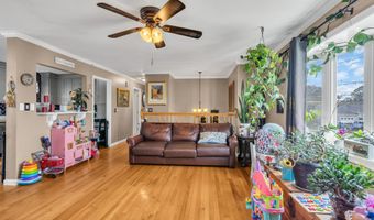 853 Spray Ave, Beachwood, NJ 08722