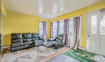 38 Somerset Rd E, Amityville, NY 11701