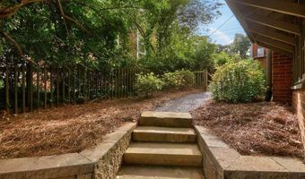 115 Milledge Hts, Athens, GA 30606
