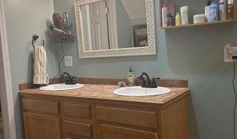 18335 Westwood Dr, Abingdon, VA 24211
