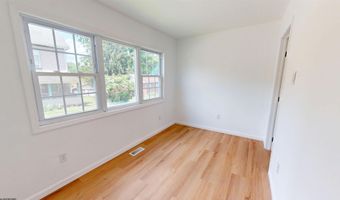 608 COLLEGE St, Barrackville, WV 26559