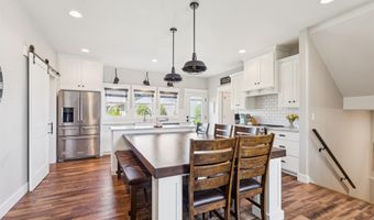 1200 KATHLEEN Ct, Appleton, WI 54915