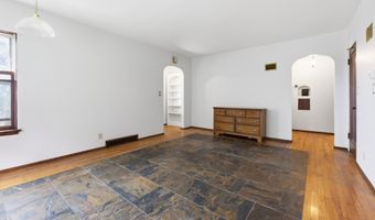 1109 S 2nd St, Alma, WI 54610