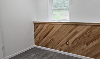 122 Devino Ln, Bristol, VT 05443