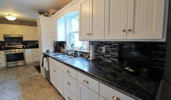 1538 Redfields Rd, Appomattox, VA 24522