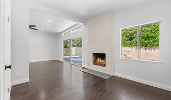 5900 Ostrom Ave, Encino, CA 91316
