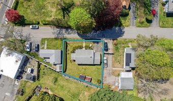 15 Rhodes Ave, East Providence, RI 02915