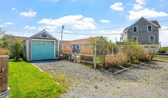 1 Offshore Rd 32, Narragansett, RI 02882