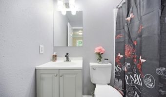 242 Jackson St, Barnesville, GA 30204