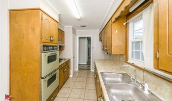 1018 Peyton Ave, Benton, LA 71006