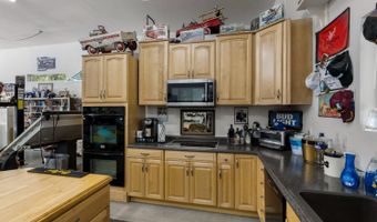 1641 Meadowview Rd, Arnold, CA 95223