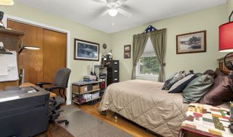 17 Valley Stream Dr, Danbury, CT 06811