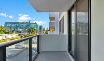9800 W Bay Harbor Dr 308, Bay Harbor Islands, FL 33154