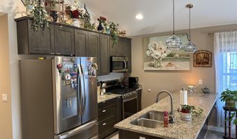 9309 Oakdale St, Algonac, MI 48001