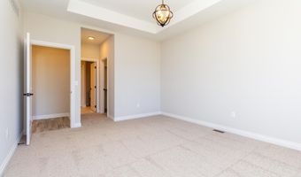 27633 Maryjane Ln E, Chesterfield, MI 48047
