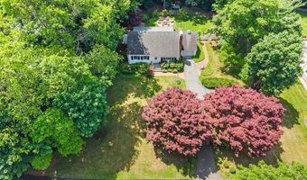 13 Provost Dr, Airmont, NY 10901