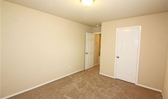 807 Green World St, Bentonville, AR 72712