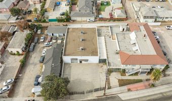 915 N Willowbrook Ave, Compton, CA 90220
