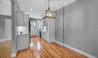 135 West St, Cromwell, CT 06416