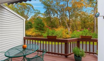 73 Oceanwoods Dr, North Kingstown, RI 02852