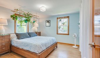 49 N Smith St, Avenel, NJ 07001