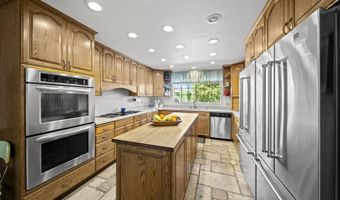 17832 Windsor Ln, Anderson, CA 96007