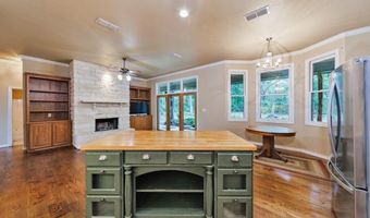 215 Private Road 2394, Alvord, TX 76225