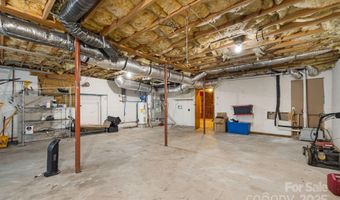 30 Brentwood Dr, Asheville, NC 28806