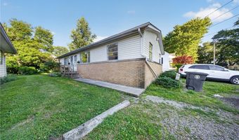 1095 Saint Michaels Ave, Akron, OH 44320