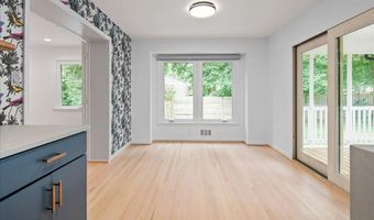 9026 MCNAIR Dr, Alexandria, VA 22309