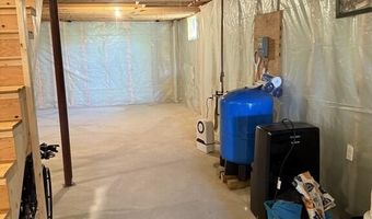 21 Pioneer Way, Aurora, ME 04408