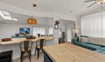 19921 WHALESHEAD Rd M2, Brookings, OR 97415