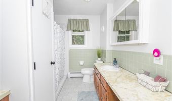 29 Camille Dr, Johnston, RI 02919