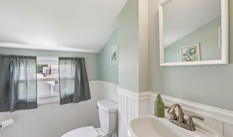30 Clark Pl, Avenel, NJ 07001