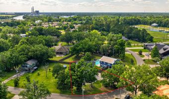 10493 Riviere Vue Dr, Biloxi, MS 39532