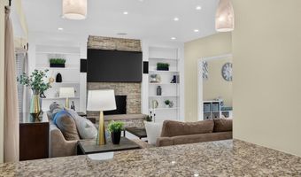 315 Claymont Cove Ct, Ballwin, MO 63011